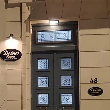 De Lenco 4 Apartment Athens